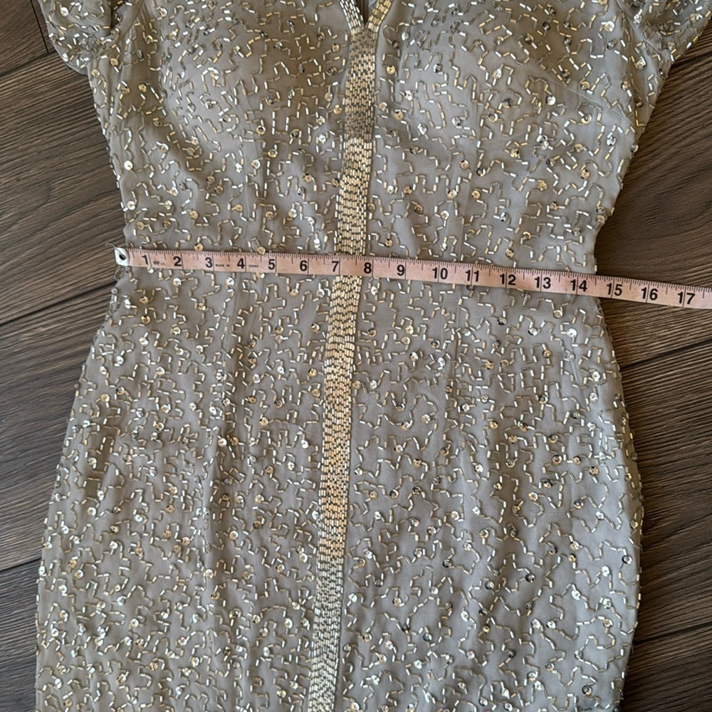 Elegant beaded silk gown size 8 silver / grey long sleeve vintage flawless - Picture 11 of 16